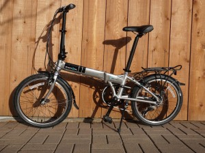 Dahon Mariner D7 urban folding bicycle
